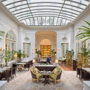 PALM COURT DEL MANDARIN ORIENTAL RITZ PRESENTA UNA CENA A SEIS MANOS INSPIRADA EN EL MAR