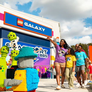 ¡LA CUENTA REGRESIVA HA TERMINADO! LEGO® GALAXY Y GALACTICOASTER ABREN OFICIALMENTE EN LEGOLAND® FLORIDA RESORT