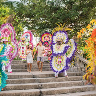 JUNKANOO: EL CORAZÓN DE LA FIESTA EN LAS BAHAMAS
