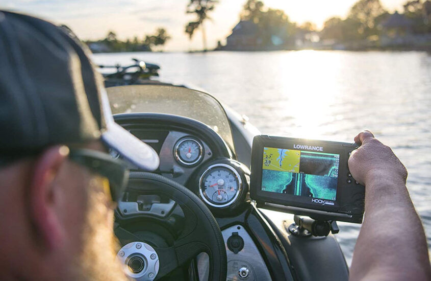 How to Choose a Fishfinder to Improve Your Fishing Odds
