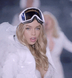 Stella-Maxwell-50.gif