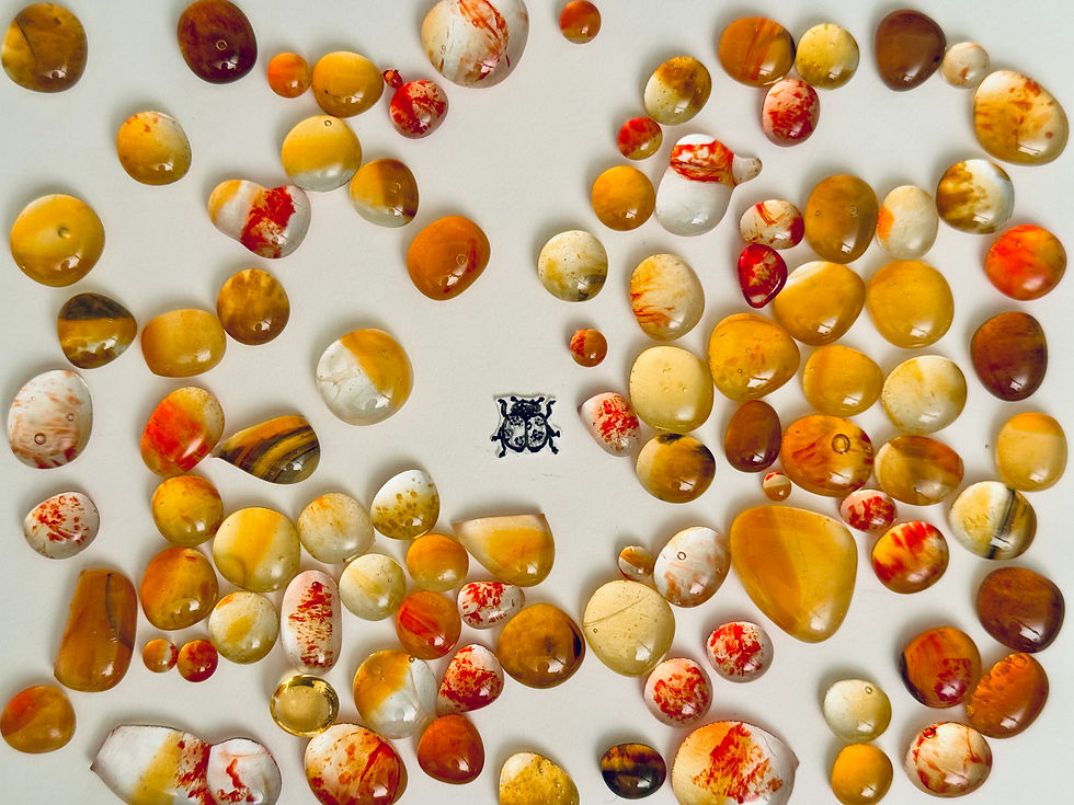 Thumbnail: Mixed size pebbles - amber / red various 50g 
