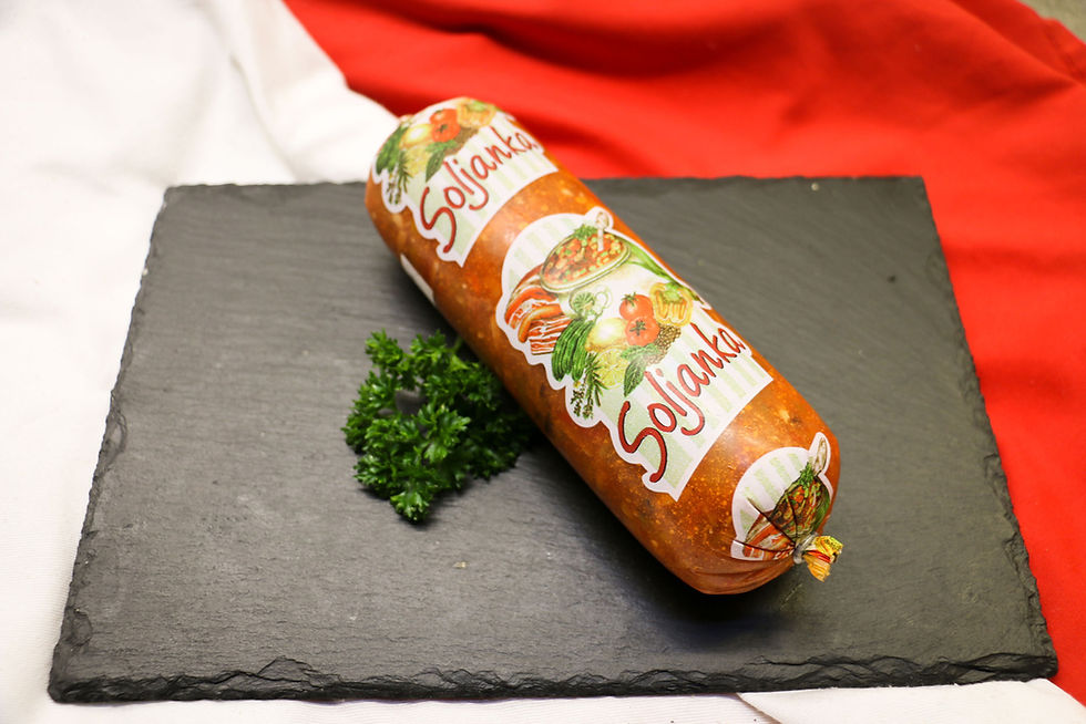 Geräucherter Käse 200g von Soljanka auf einer Schieferplatte