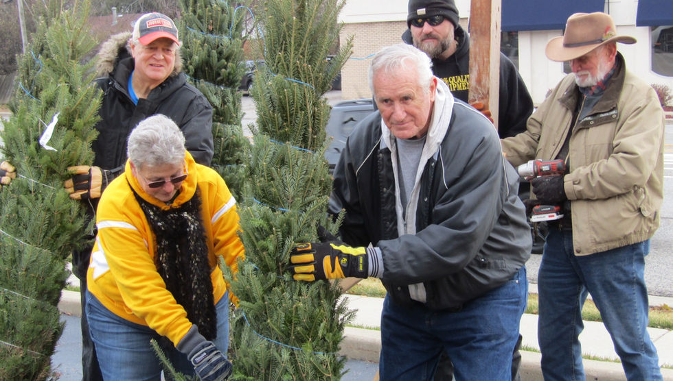 Palos Lions Christmas Tree Sale