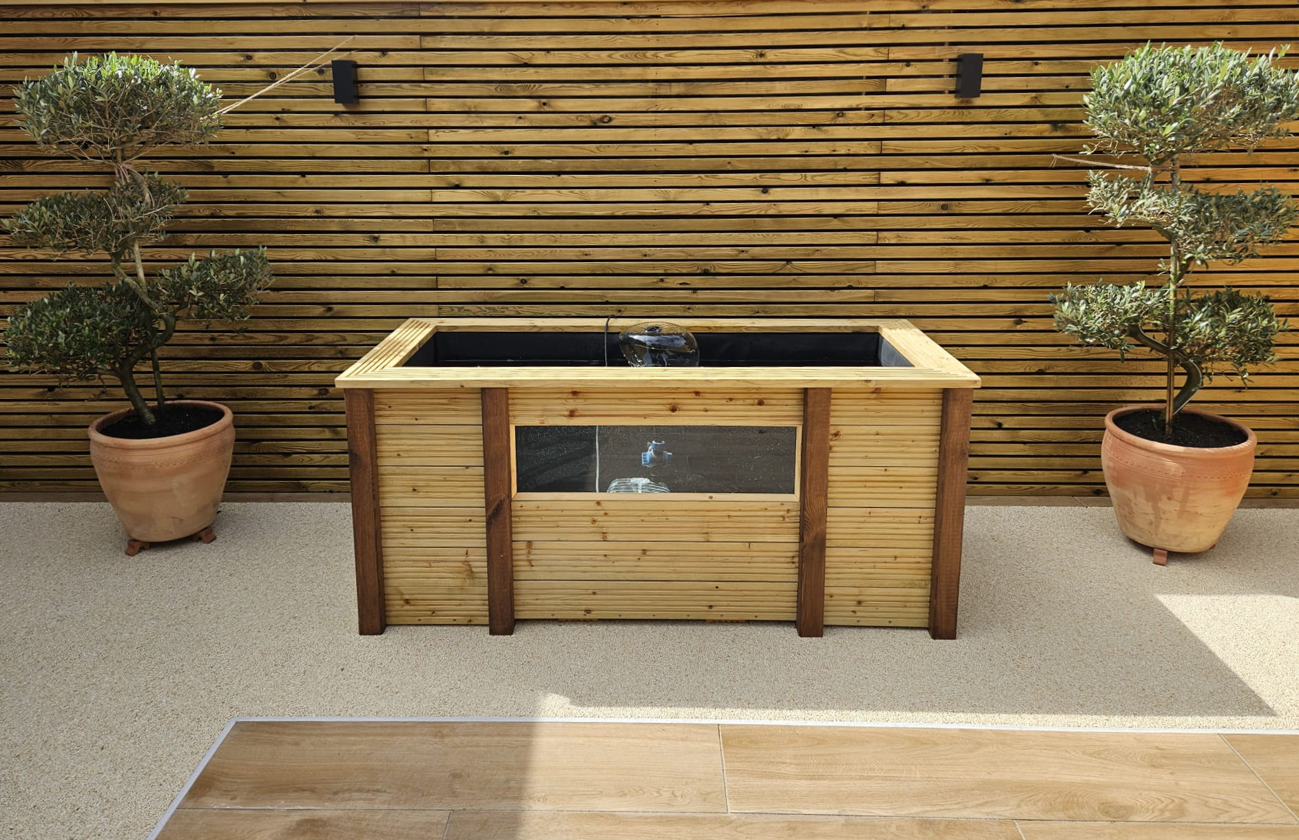 Freestanding Fish Pond with Viewing Window 170x75x79h cm