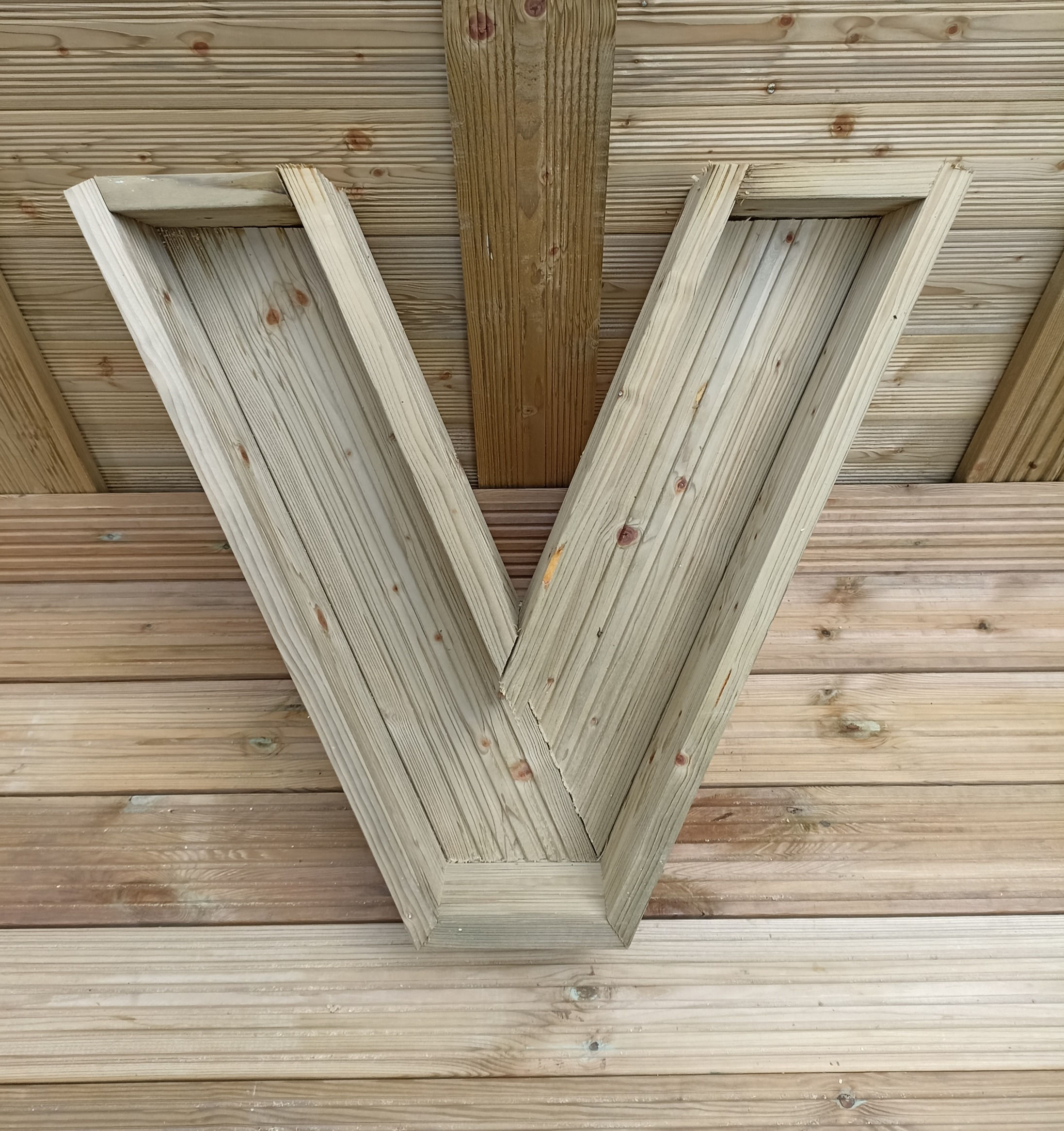 Letter V Shaped Planter View 1