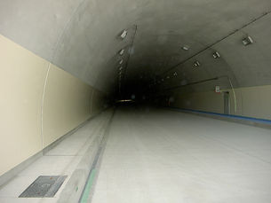 下鱒沢地区トンネル内装工事