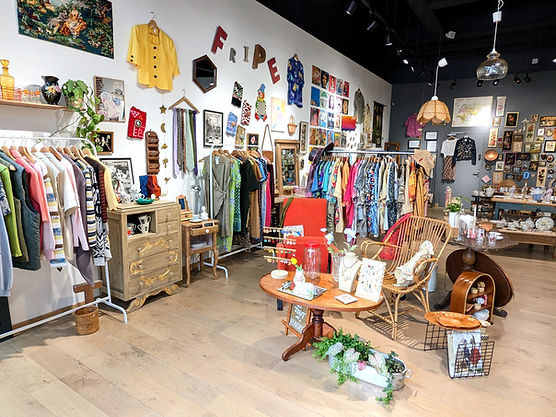 Friperie Pau et Lescar, Studio Sousou, vêtements de seconde main, fripes, Pau, Lescar, fripes pau, fripes lescar, friperie Pau, brocante Pau, boutique vintage Pau