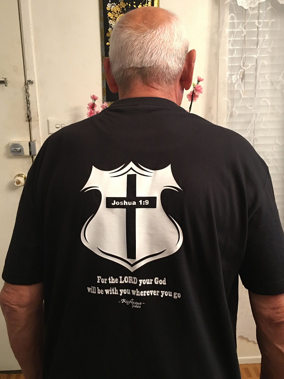 Thumbnail: Be Strong & Courageous