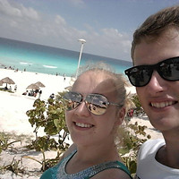 31646800_1276697372462711_28115173360648