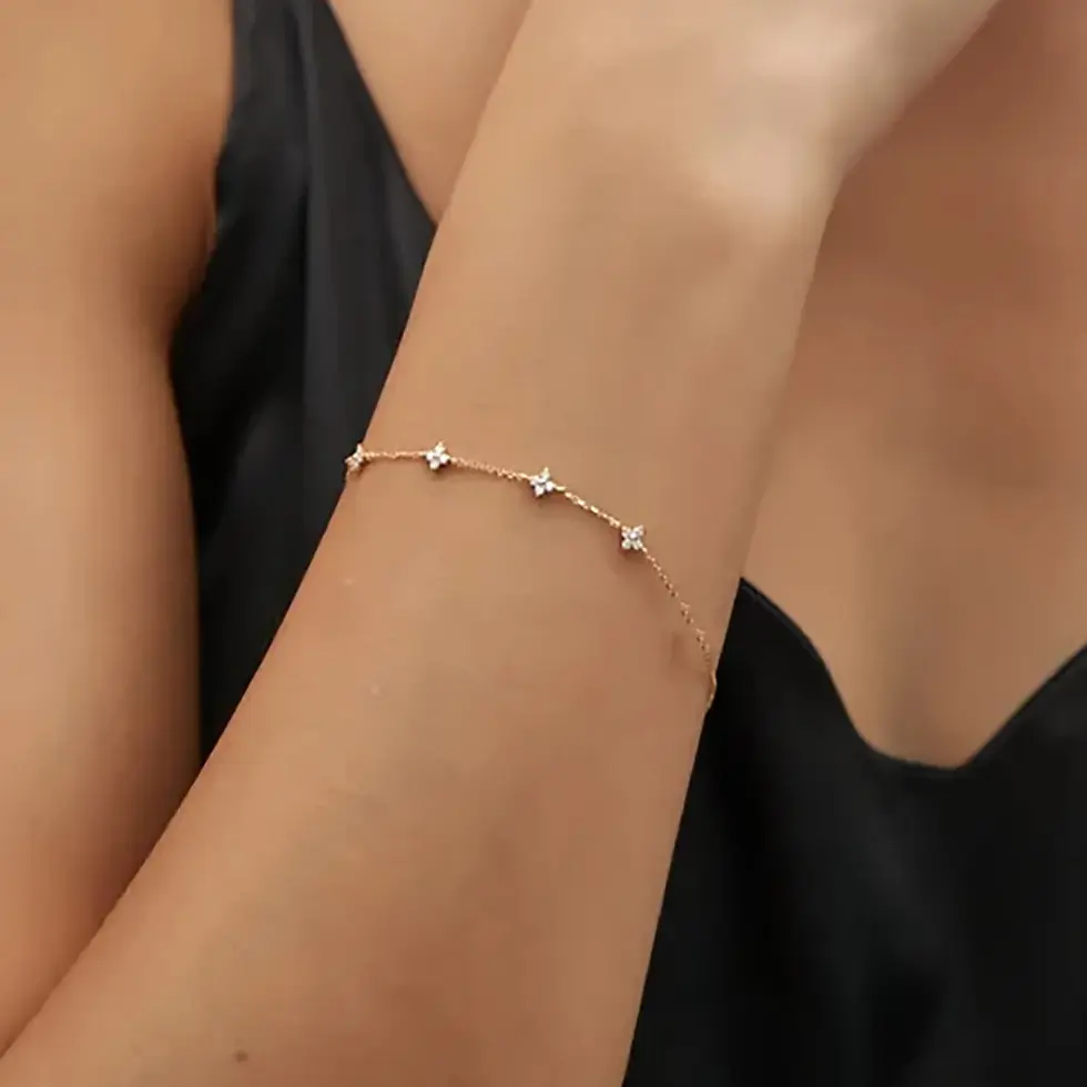 Thumbnail: 925 Silver Plated Four-leaf Flower Zircon Chain Necklace for Women Luxury Collar