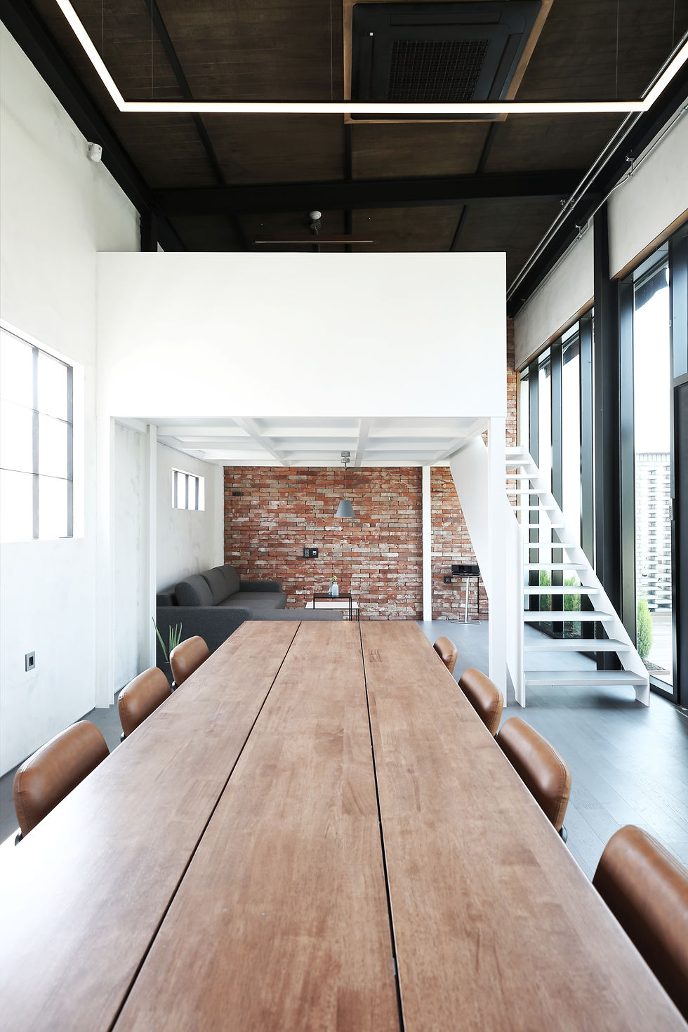 도심 속 휴양지 한남동 루프탑 스테디 오피스