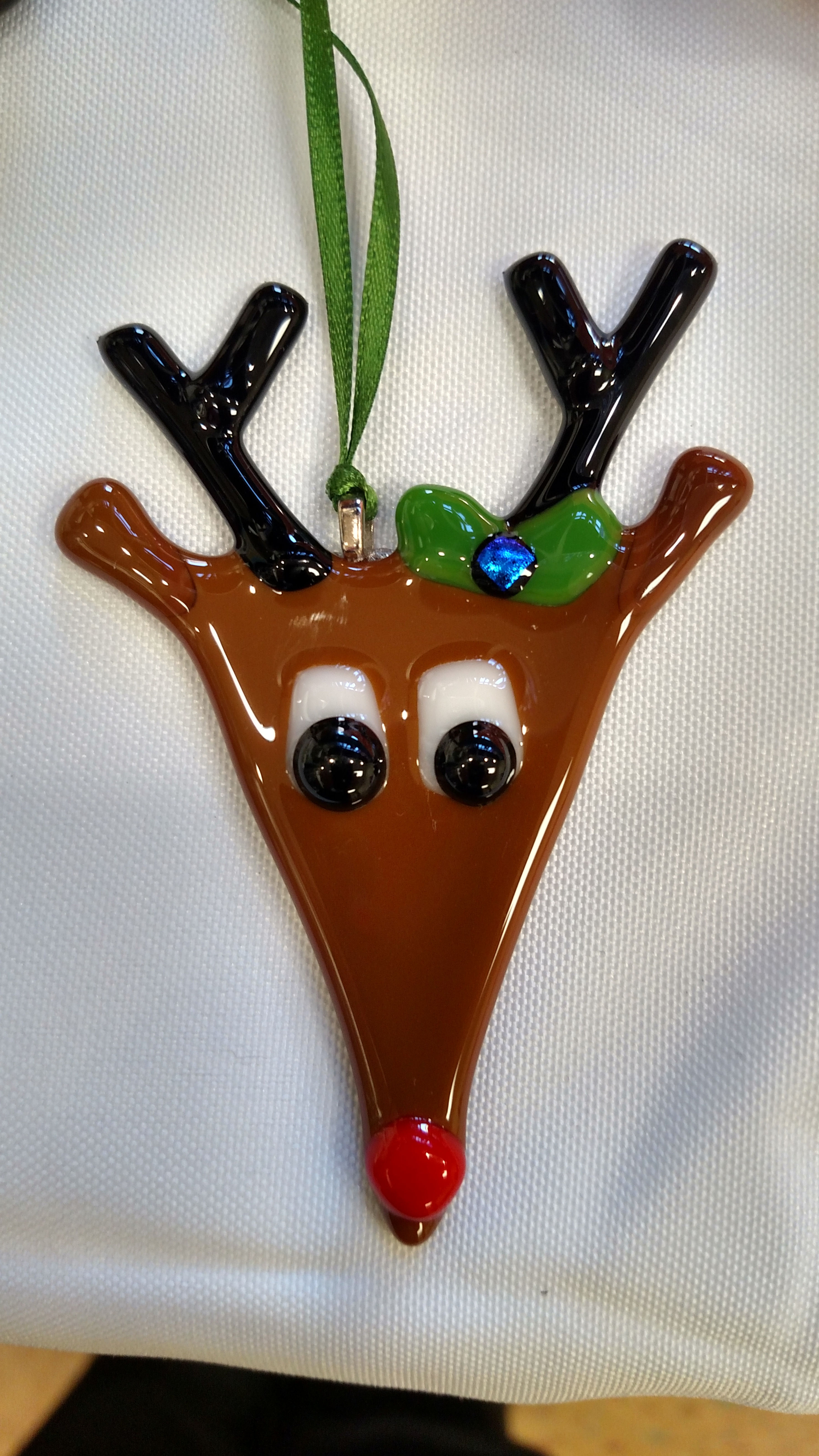 Glass Reindeer Ornament 