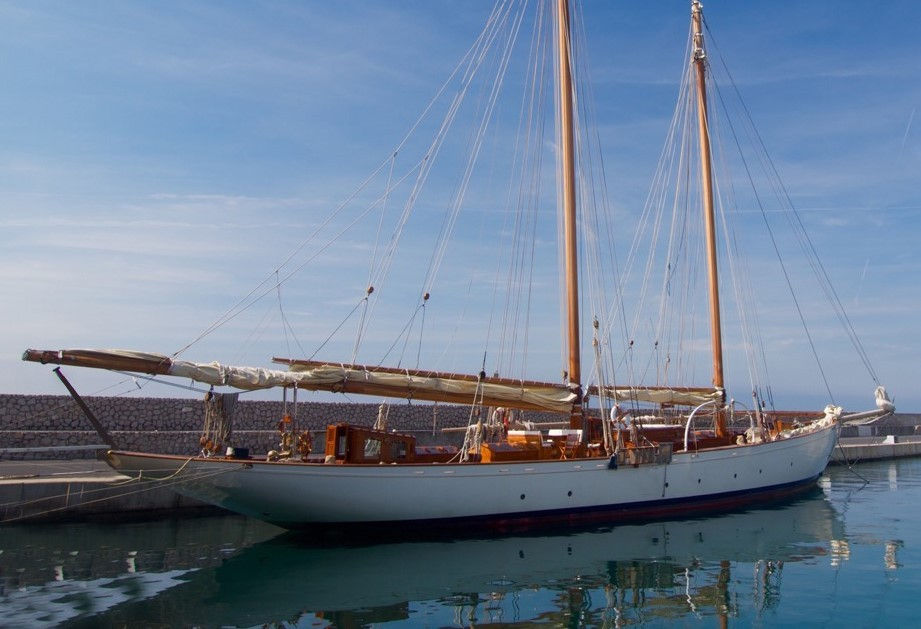 WINDRIFT CLASSIC REGATTA CHARTER