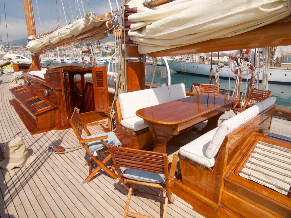 WINDRIFT CLASSIC REGATTA CHARTER