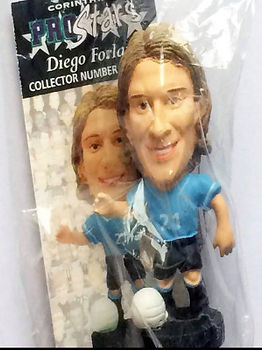 MEM S FORLAN URU.jpg