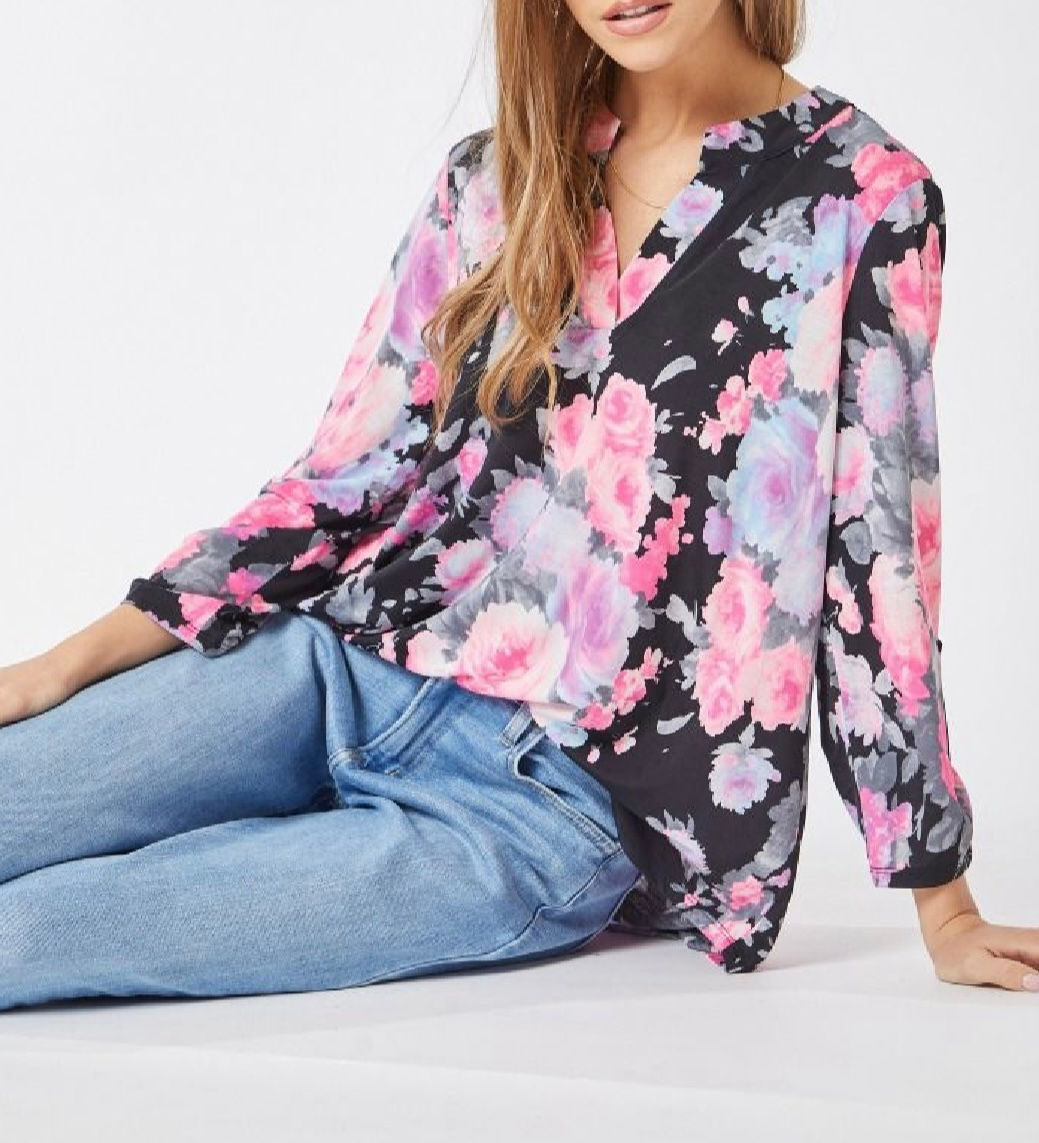 BLACK/PINK FLORAL SHIRT WITH 3/4 INCH LENGTH SLEEVES WITH TAB DETAILS (SM-3X)