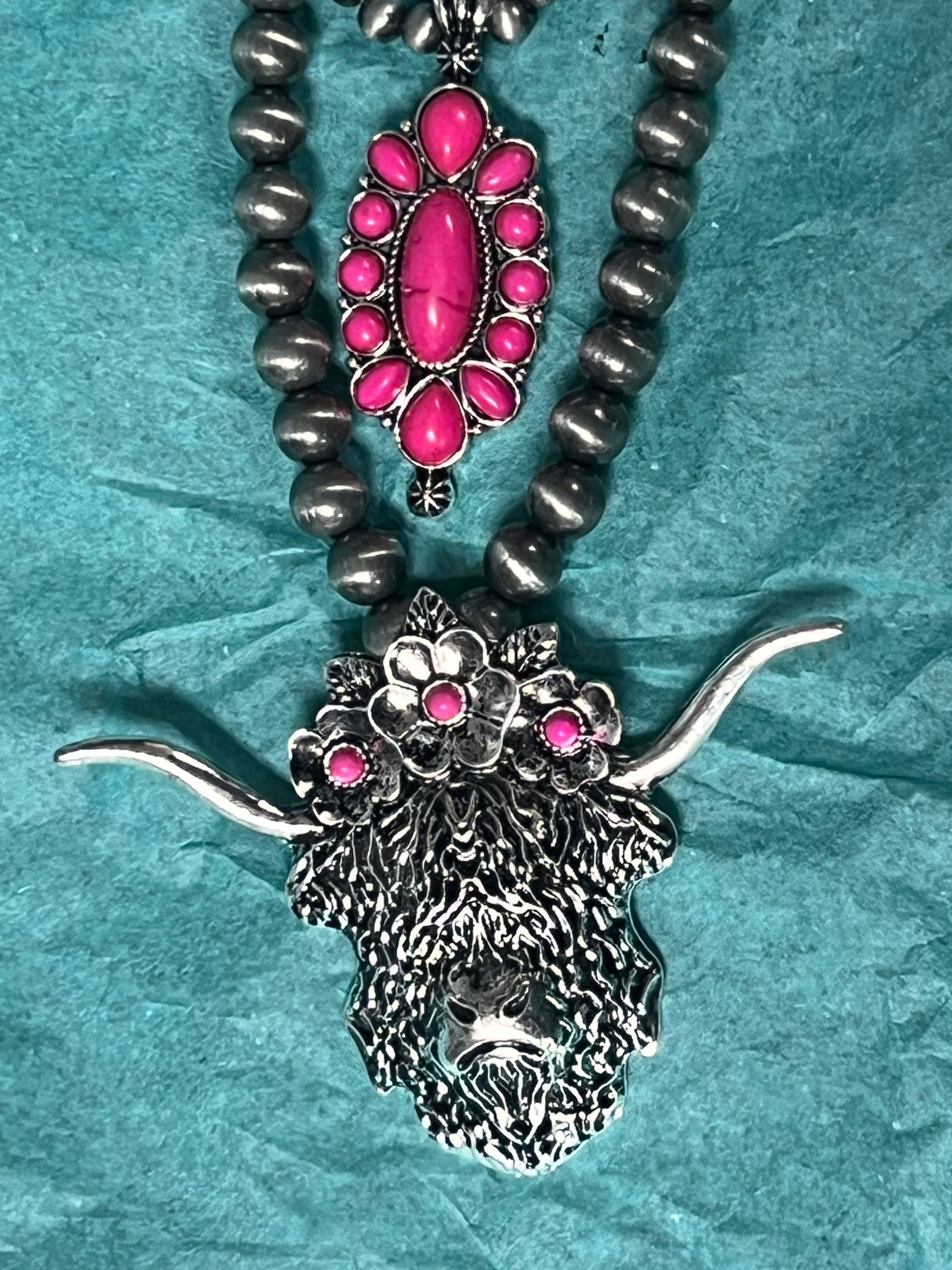 WESTERN HGHLAND COW NECLACE