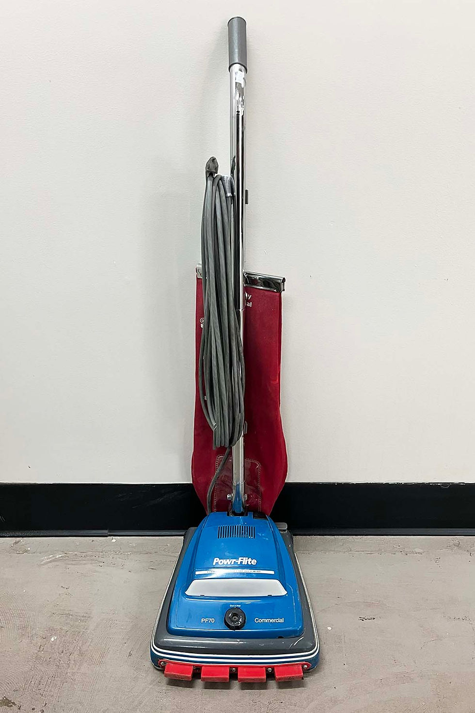 POWERFLITE PF70 Comm. Upright Vacuum