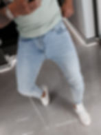 Męskie jeansy skinny z delikatnym efektem sprania, logowane guziki, haftowane logo brandu przy kieszeni — Ola Voga DOLERI