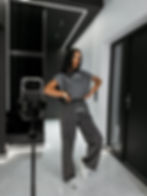 Damski komplet z grubej bawełny — boxy top z rękawami cap sleeve i szerokie spodnie z wysokim stanem, efekt washed,