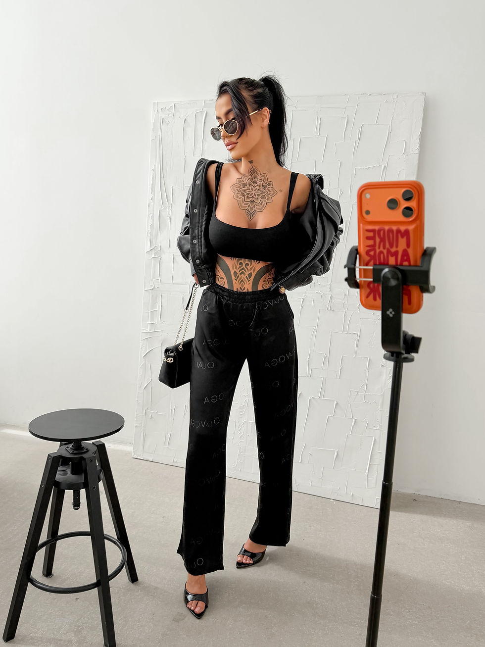 Ola Voga LUXE LOUNGE 2026 spodnie damskie luźne eleganckie logowane Fashionista By AC UK