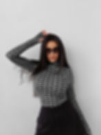 Ola Voga COREFIELD 2025 Black Beige – dopasowana bluzka ze stójką