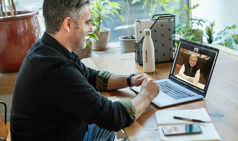 linkedin-sales-solutions-Be5aVKFv9ho-unsplash.jpg