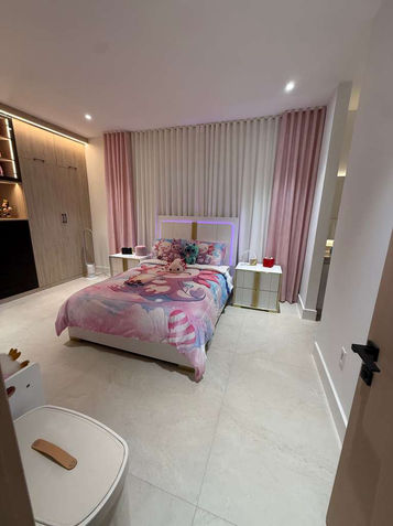 splendid room