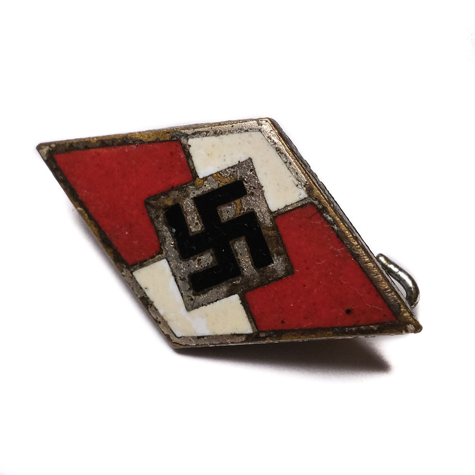 Thumbnail: WWII German Hitlerjugend Membership Badge (M1/136, Opaque Enamel)