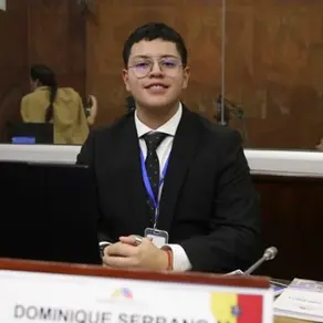 Asambleísta podría ser sancionado por hacer dibujos durante sesión