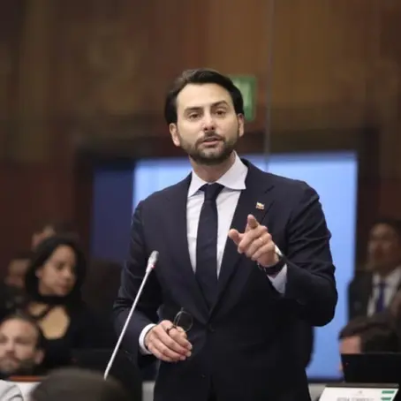 40 funcionarios de la Asamblea Nacional serán despedidos