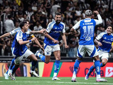 Cruzeiro vence Atlético