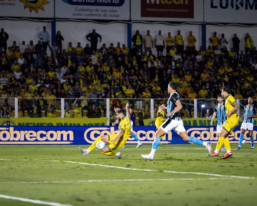 Mirassol vence o Grêmio em noite de festa no Maião