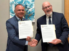 Prefeito Coronel Fábio Candido e o prefeito Harvey Ward, de Gainesville