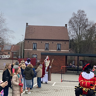 Sint op school