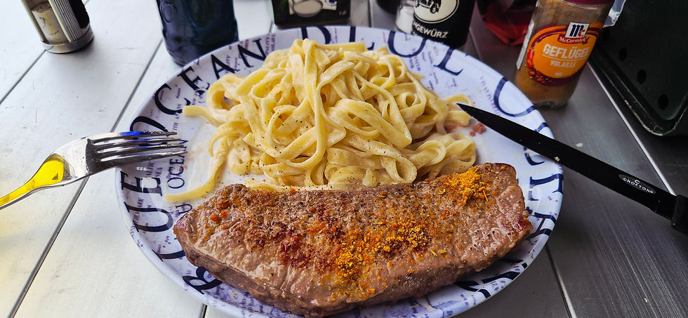 Camping food in Lake Lovatnet