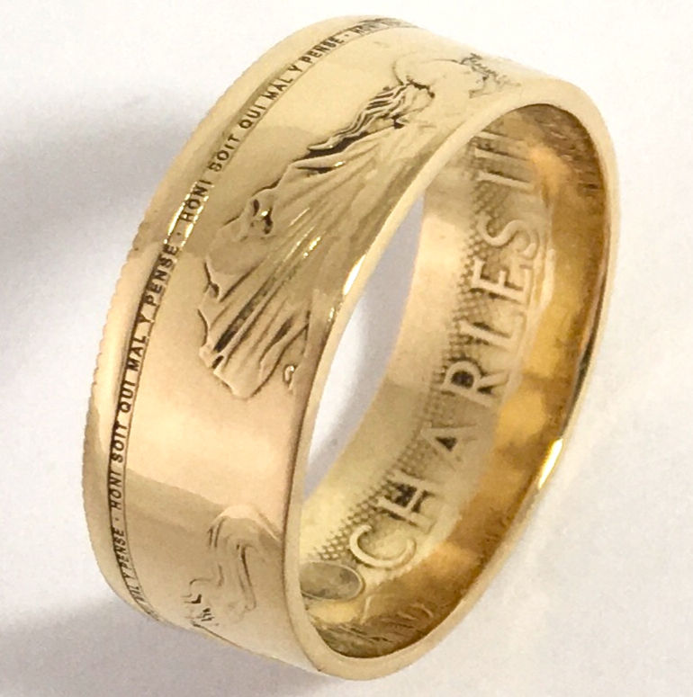 Thumbnail: Double Sovereign Wedding Ring: 22ct Yellow Gold