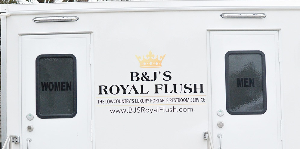 Emergency Luxury Portable Restroom - $200 Deposit