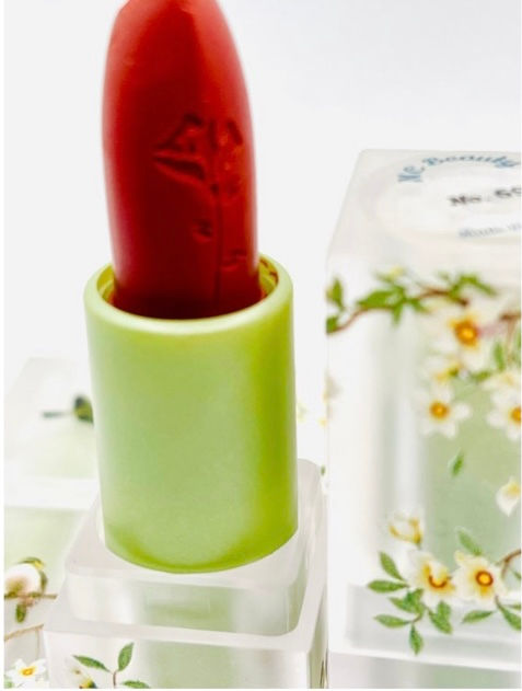 Thumbnail: NC Beauty Longwear Matte Lipstick:Voluptuous Lips HA,Collagen+Plant Extracts