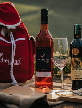 Wandern & Kulinarik (c) Schilcherland Steiermark - Lupi Spuma.jpg