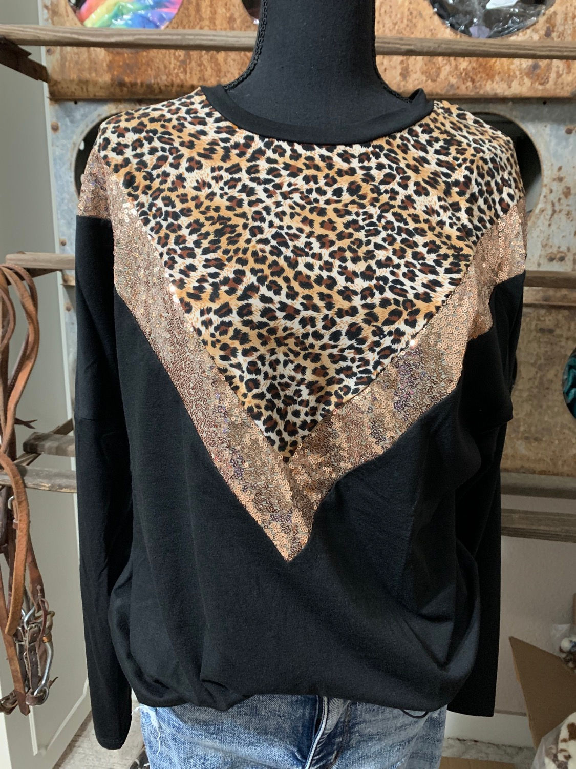 Black rose gold sequins w/leopard