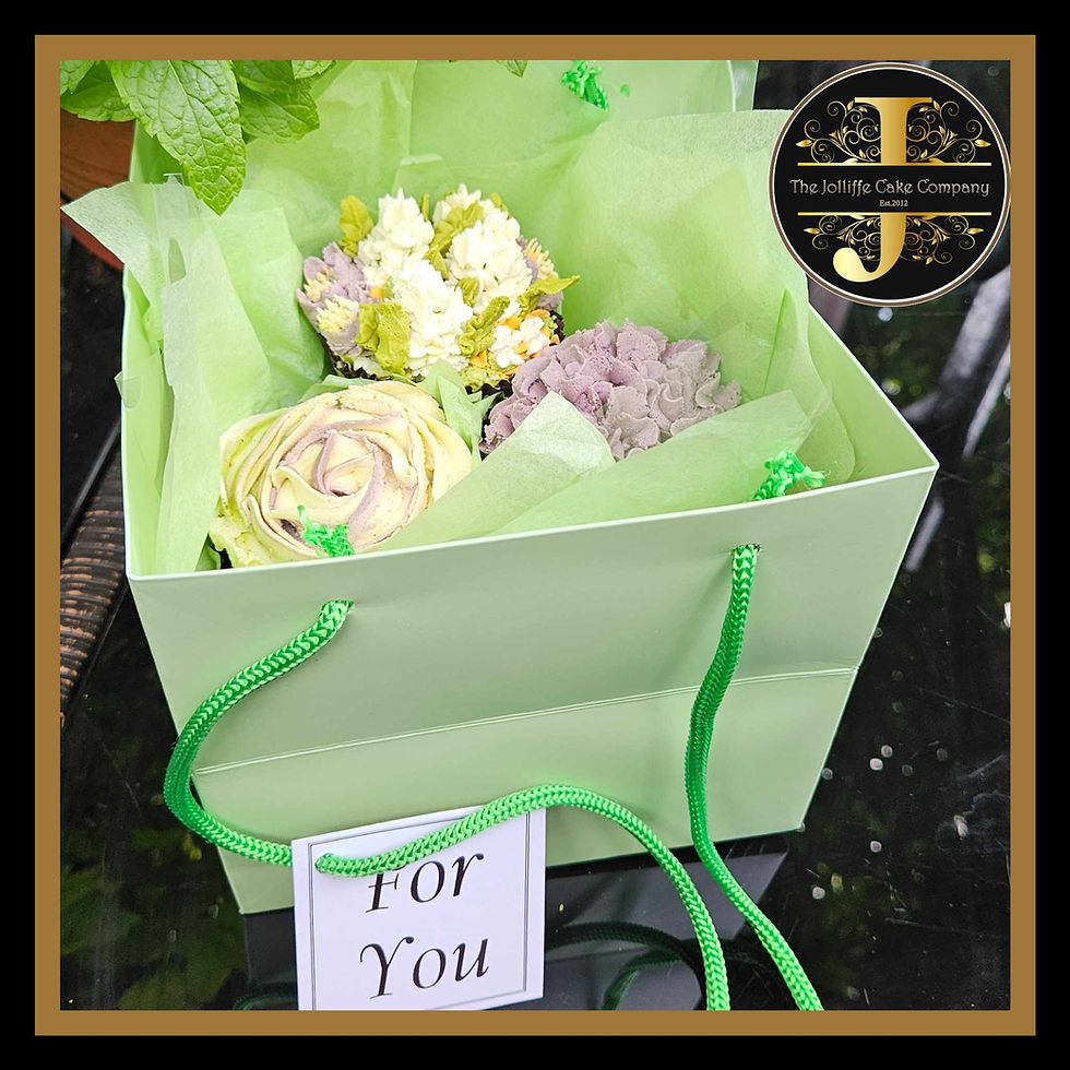 Thumbnail: Trio Cupcake Bouquet ' Violet'