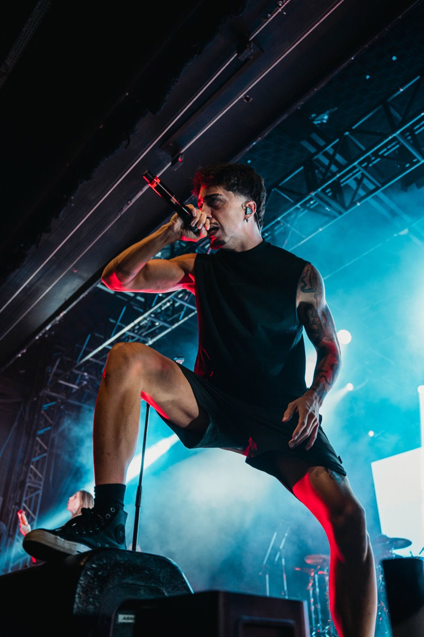 LVCAS traz turnê “Abatido Mas Não Derrotado” a Curitiba