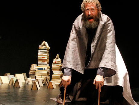 O REI LOUCO tem apresentações gratuitas em Curitiba de 26 de maio a 03 de junho