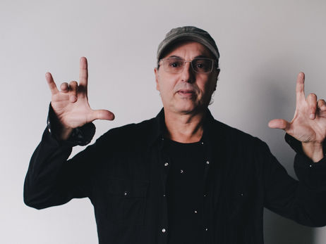 Zeca Baleiro lança ‘Mambo Só’ no fim do mês