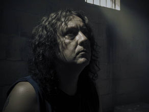 Fabiano Negri lança “The Keck Spergman Saga – Live”: registro cru, conceitual e definitivo de sua fase metálica mais intensa