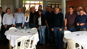 Senador Requião e Deputado Requião Filho falam do combate à corrupção e do futuro político do PMDB