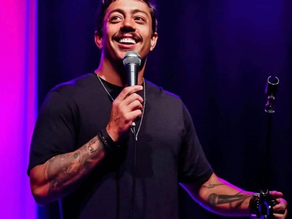 Renato Albani apresenta stand-up “A Ignorância É Uma Dádiva” em 6 cidades no Paraná