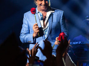 Roberto Carlos anuncia show em Curitiba